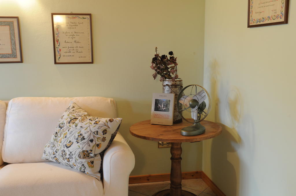 La Casa Del Gelsomino Apartment Ospedaletto  Ruang foto
